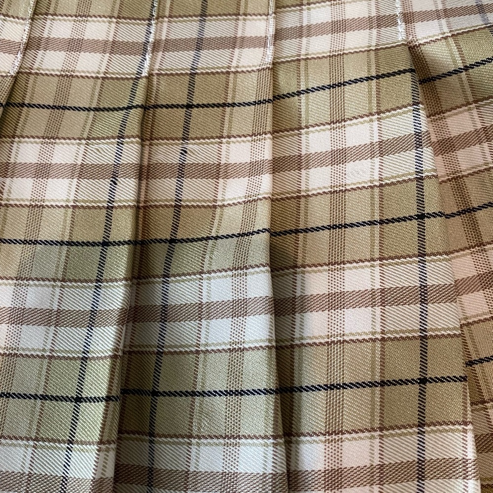 princess polly pleaded skirt - Picture 3 of 3